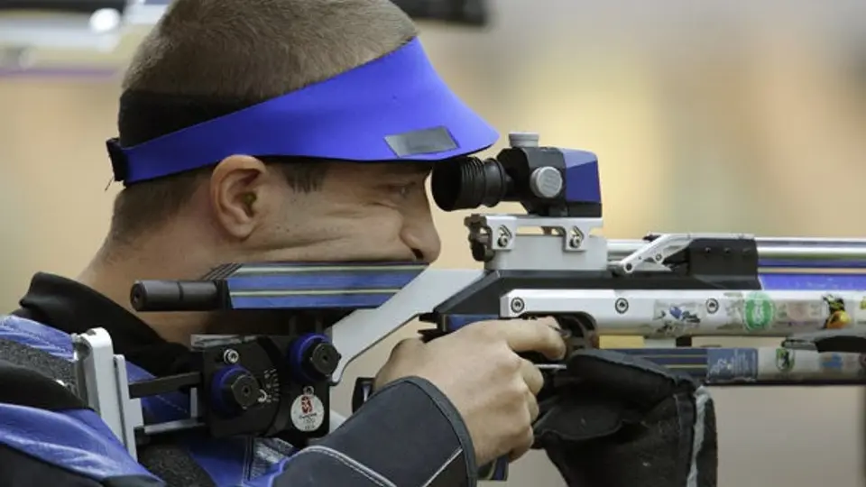 Rumano se lleva Oro en rifle