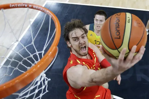 España continúa con buen paso