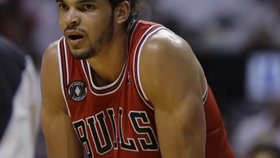 Joakim Noah baja de Francia para JO