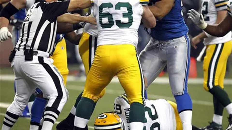 Suh apelará su suspensión de dos juegos