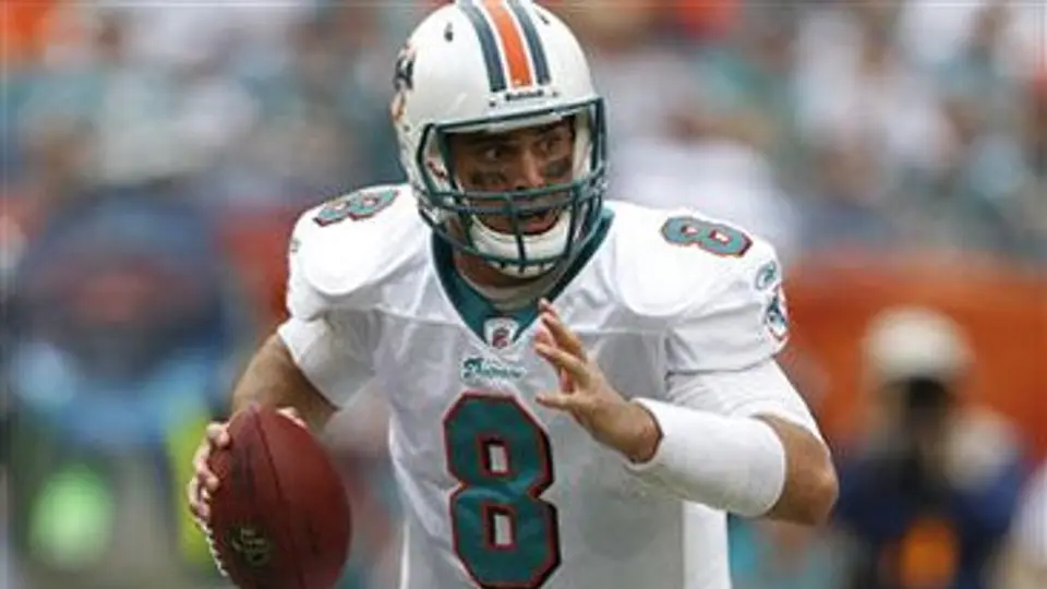 Delfines consiguen su tercer triunfo seguido, 35-8 a Bills