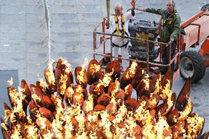 Apagan Pebetero Olímpico para cambiarlo de lugar