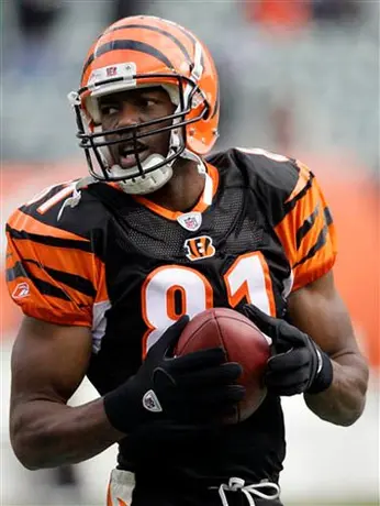 Expiden orden de aprehensión contra Terrell Owens