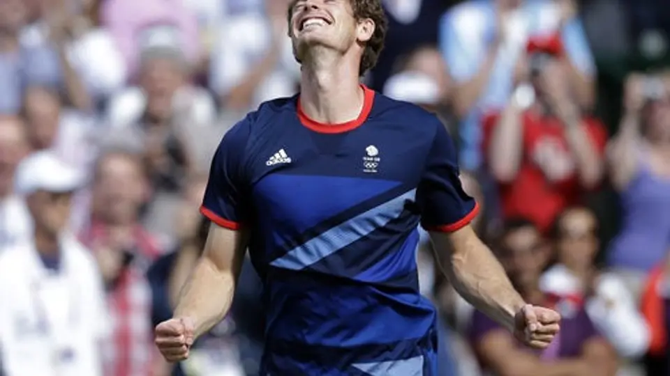 Andy Murray se corona en casa tras vencer a Federer
