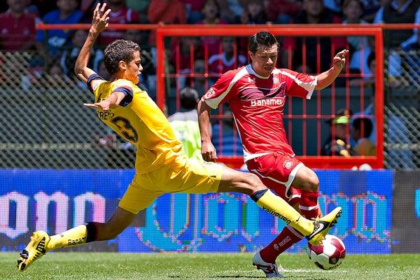 América tuvo que jugar más de 45 minutos con un hombre menos | MEXSPORT