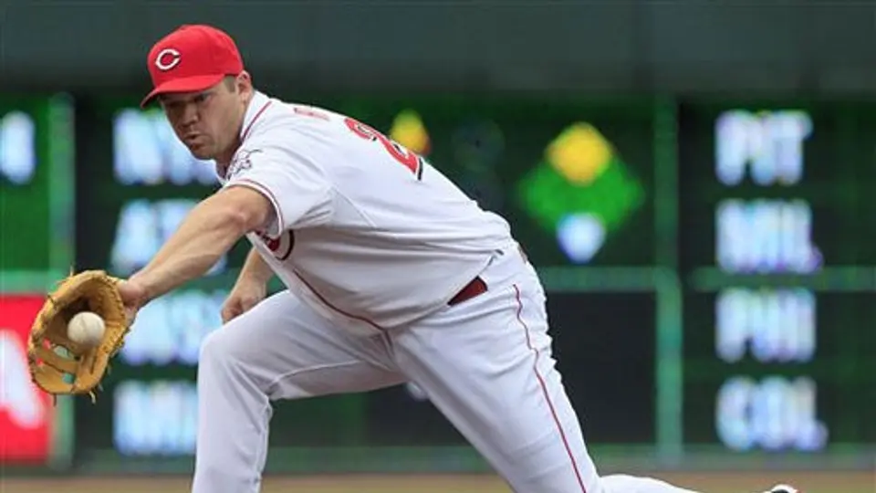 Rojos completan la barrida sobre Cardenales