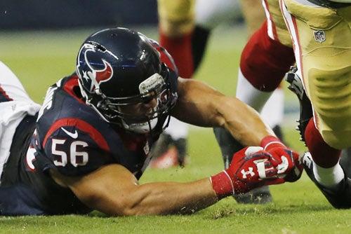 Brian Cushing estará encargado de frenar a los rivales | AP