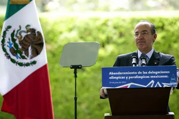 El Presidente Felipe Calderón alentó a los deportistas | MEXSPORT