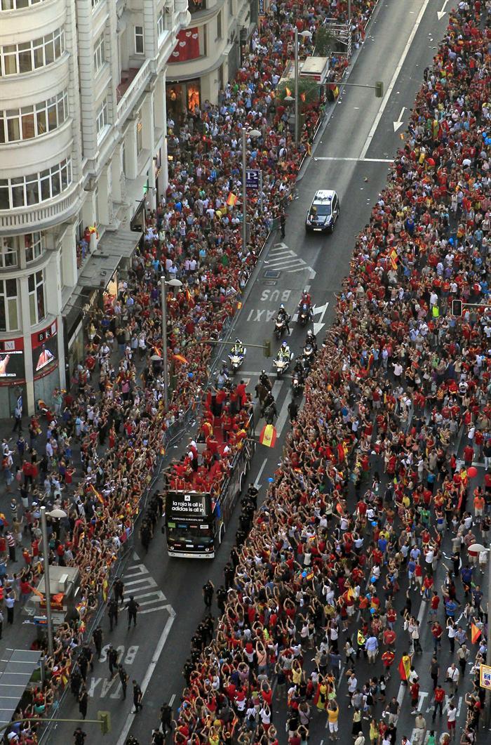 Miles de aficionados inundaron las calles de Madrid l EFE