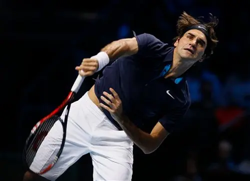 Federer se afianza en las semifinales de la Copa Masters