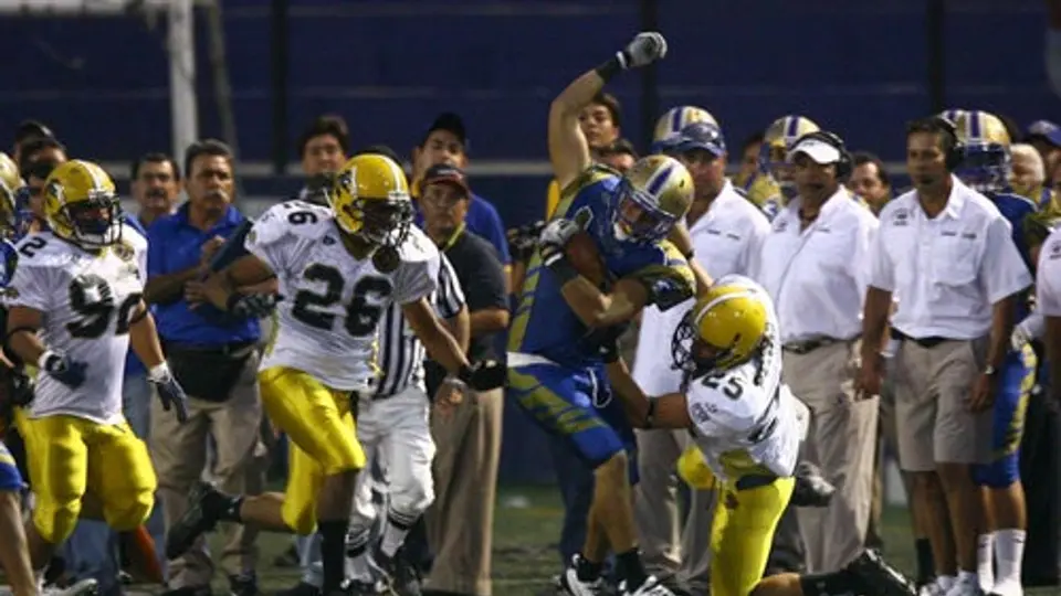 Rugen sin piedad los Auténticos, en la primera mitad ya ganaban 58-0