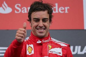 Me gustaría compartir mi tiempo con Charlize Theron': Fernando Alonso