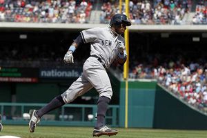 Yanquis barren a Nacionales