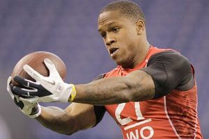 Encuentran muerto a jugador de Tennessee