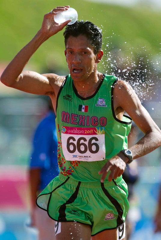 El mexicano fue superado por el brasileño Marilson Santos. FOTO: MEXSPORT