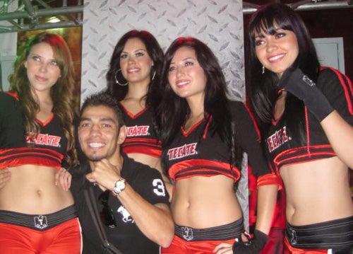 Las bellas en el Tecate Box Tour