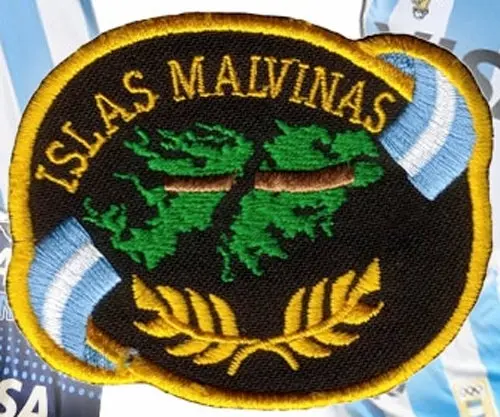 Argentinos proponen usar emblema de Las Malvinas en uniformes para JO