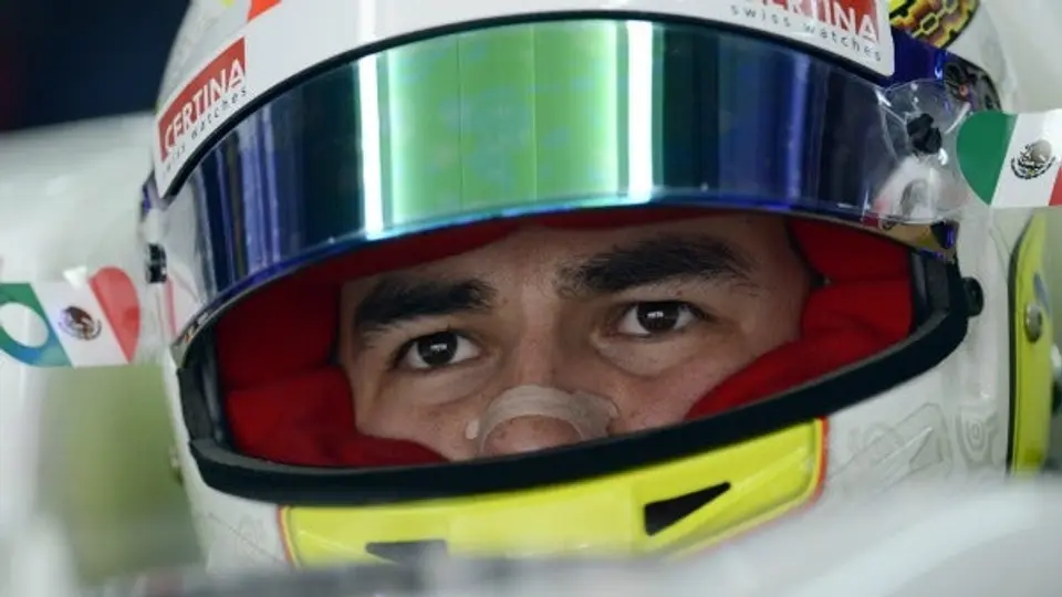 Checo termina 15 en Abu Dhabi