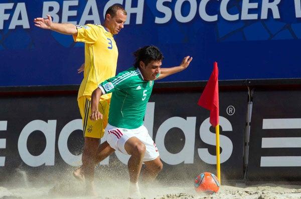 Ucrania adelantó a su equipo a los cinco minutos del encuentro. FOTO: MEXSPORT