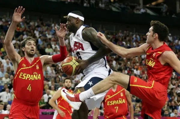 Selección española de basquetbol causó destrozos en la Villa Olímpica