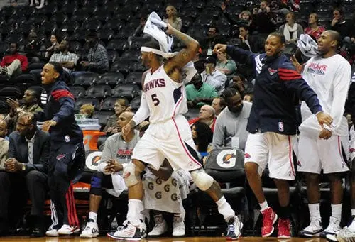 Hawks vencen 105-98 a Nets y suman tres triunfos en fila