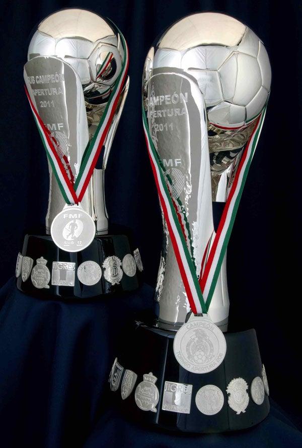 Campeón y subcampeón Sub-17. FOTO: MEXSPORT