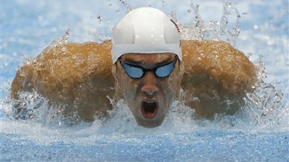 Phelps y Lochte avanzan a la Final de 400 mts combinados