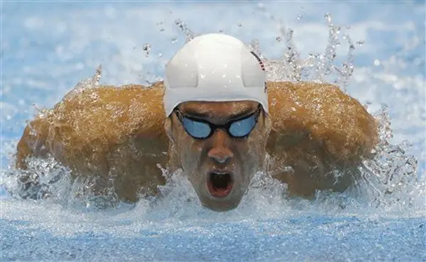 Phelps y Lochte avanzan a la Final de 400 mts combinados