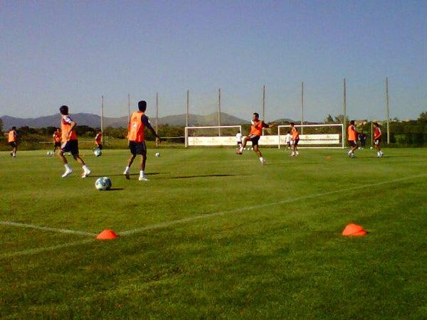 Las chivas tendrán su primer juego de preparación ante el CF Peralada l TWITTER