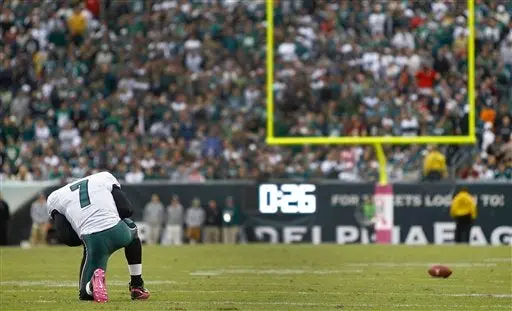 Vick sufre lesión en las costillas; será duda para enfrentar a 49ers