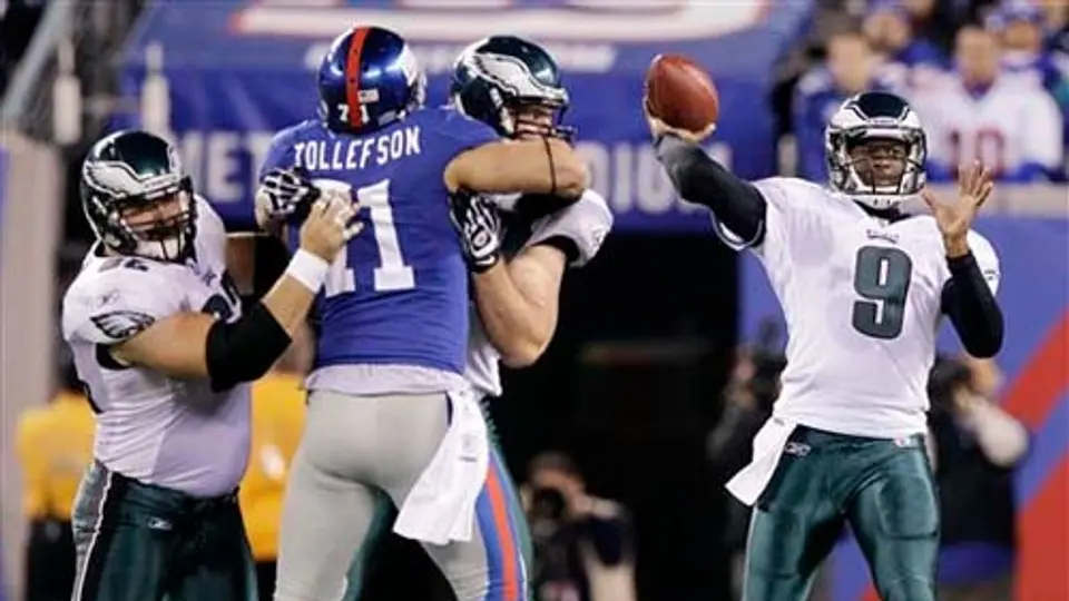 Sin Vick, Filadelfia derrotó 17-10 a Gigantes