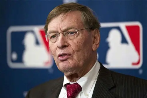 MLB firma nuevo contrato televisivo