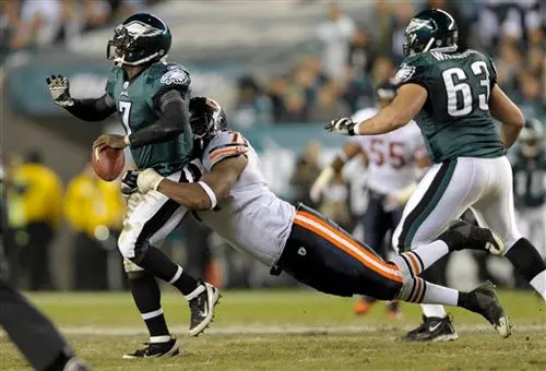 Vick no acude a entrenamiento por fractura