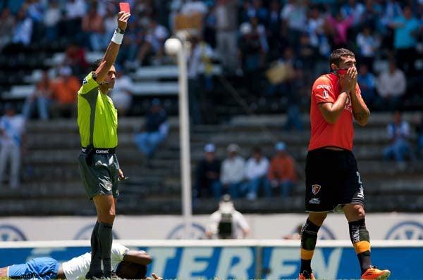 Aunque los dirigidos por Sergio Bueno se fueron al frente al minuto 4, Jaguares pudo recomponer camino. FOTO: MEXSPORT