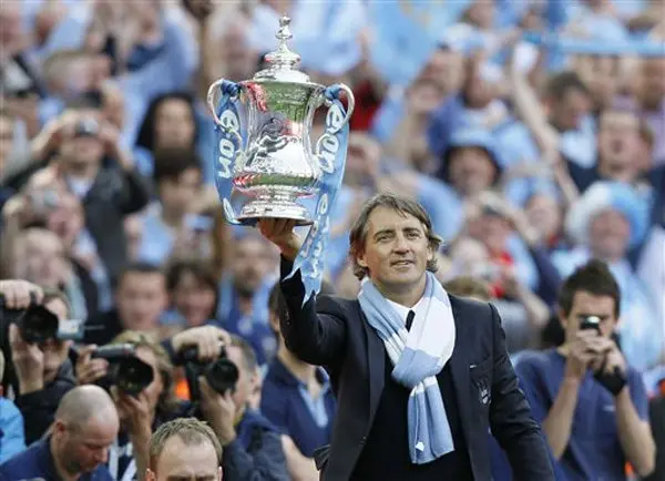 Roberto Mancini se deslinda del escándalo financiero del Manchester City