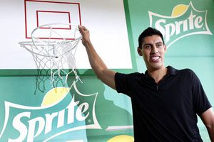 Gustavo Ayón espera consolidarse en NBA