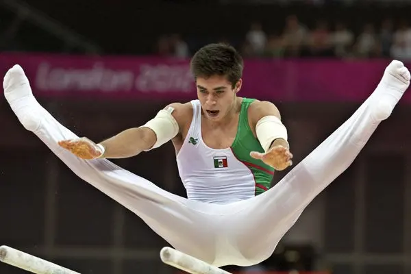 Daniel Corral, a la final de barras paralelas