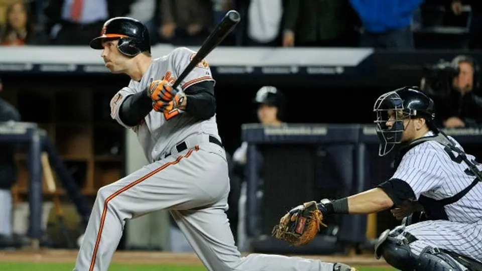 ?Orioles vencen a Yanquis y forzan el quinto partido?