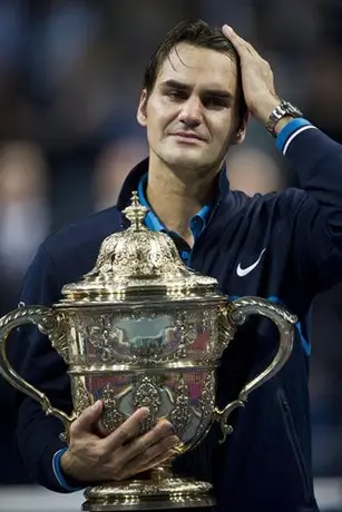 Federer se corona en Basilea por quinta ocasión