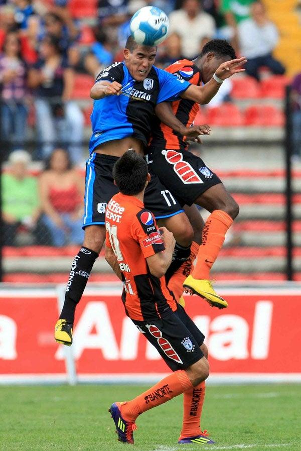 Fue un partido cerrado. FOTO: MEXSPORT