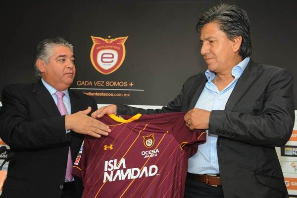 Arias es presentado como el nuevo director técnico de Estudiantes, tras la salida de Chelís. FOTO: EVA BECERRA
