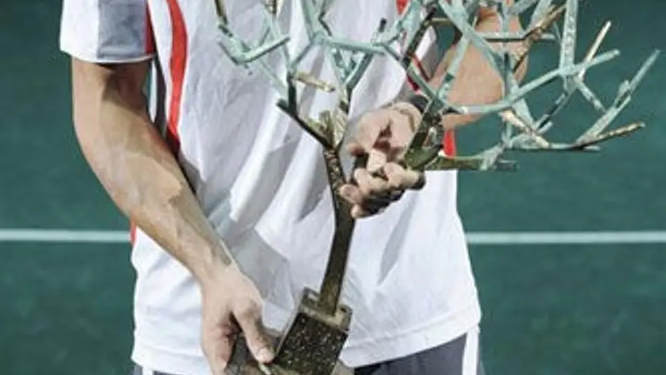 Ferrer se impone en París-Bercy
