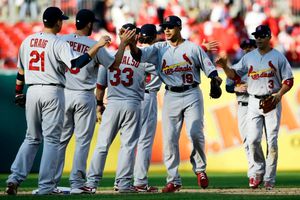 Cardenales blanquean a Nacionales y toman ventaja en la serie