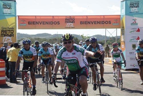 El Presidente partició en un recorrido ciclista | CORTESÍA PRESIDENCIA