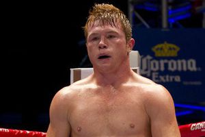 Canelo asegura estar listo para Mayweather