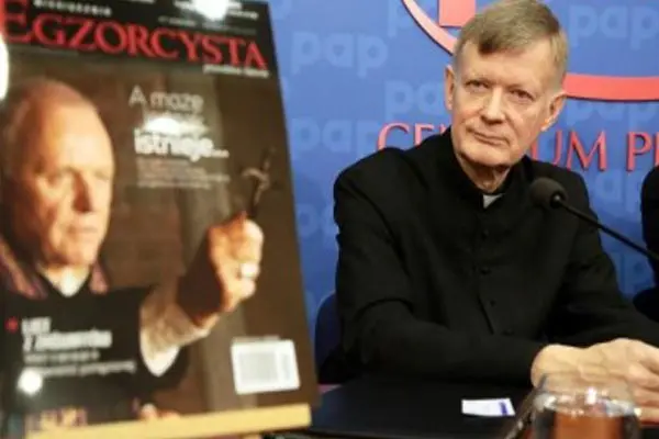 Sacerdotes polacos lanzaron la revista 'Exorcista'