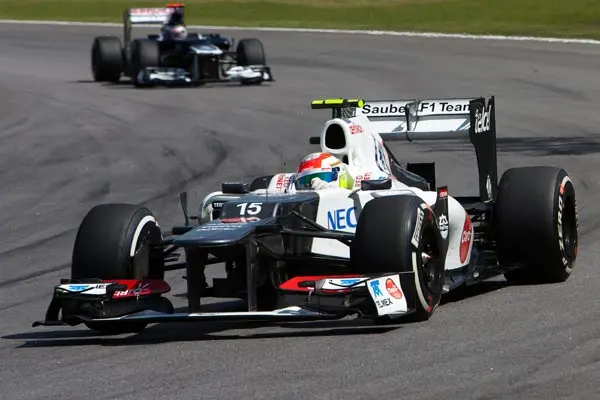 Checo no mejora y termina 14 en P2