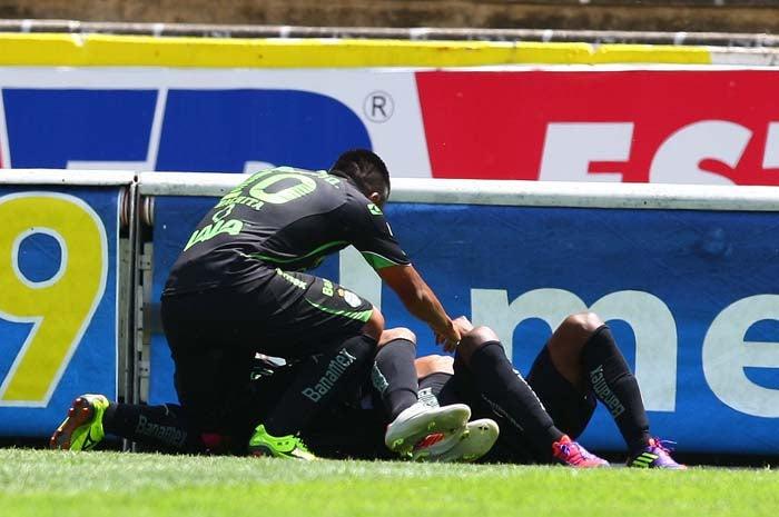 Santos dominó el encuentro y venció 1-2 al Puebla. FOTO: ESTEBAN LÓPEZ