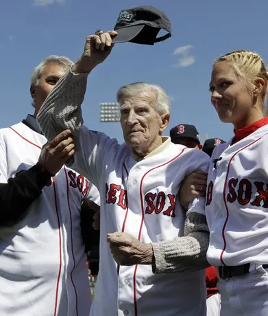 Muere Johnny Pensky, leyenda de los Medias Rojas