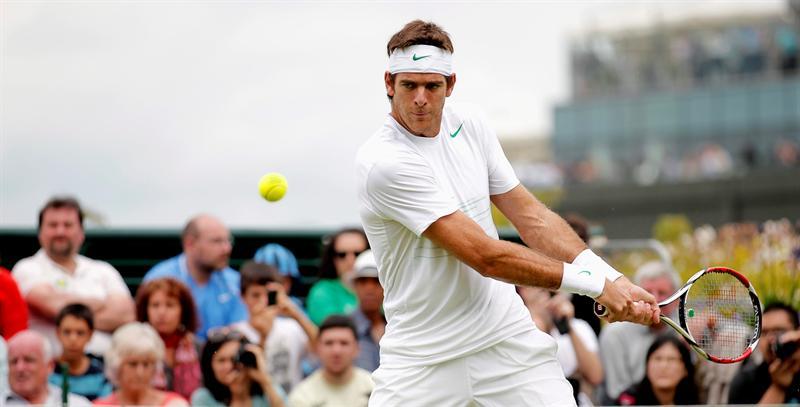 Juan Martín Del Potro devuelve la bola al italiano Flavio Cipolla. FOTO: EFE